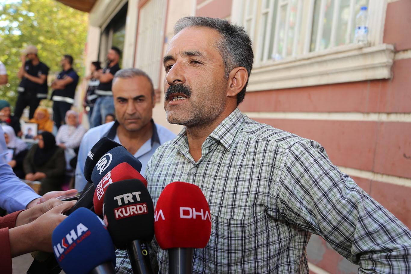 Another father is in sit-in protest: I want my child from HDP